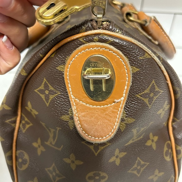 Vintage Louis Vuitton Speedy 30 - Picture 8 of 10
